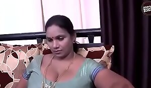 Desi Aunty Romance with cable boy