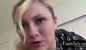 Mom likes son's large dong!! - free family sex movies at famsex.us