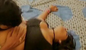 Sexy indian girl screwed wide of neighbour young boy